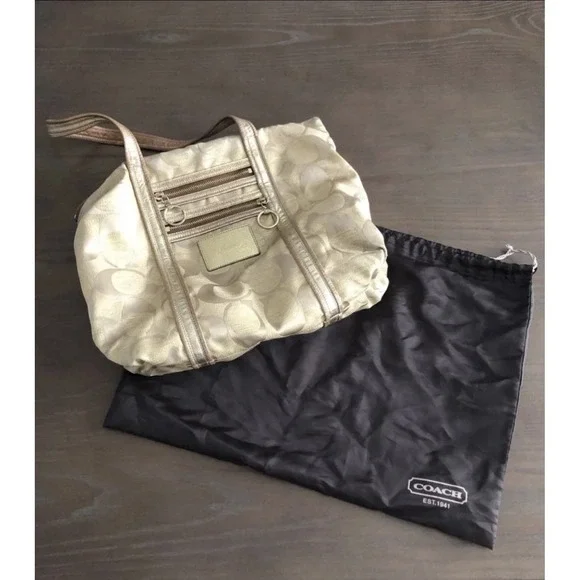 Coach #13826 Poppy Gold Signature Logo Jacquard Glam Tote Carry-All - Picture 1 of 5
